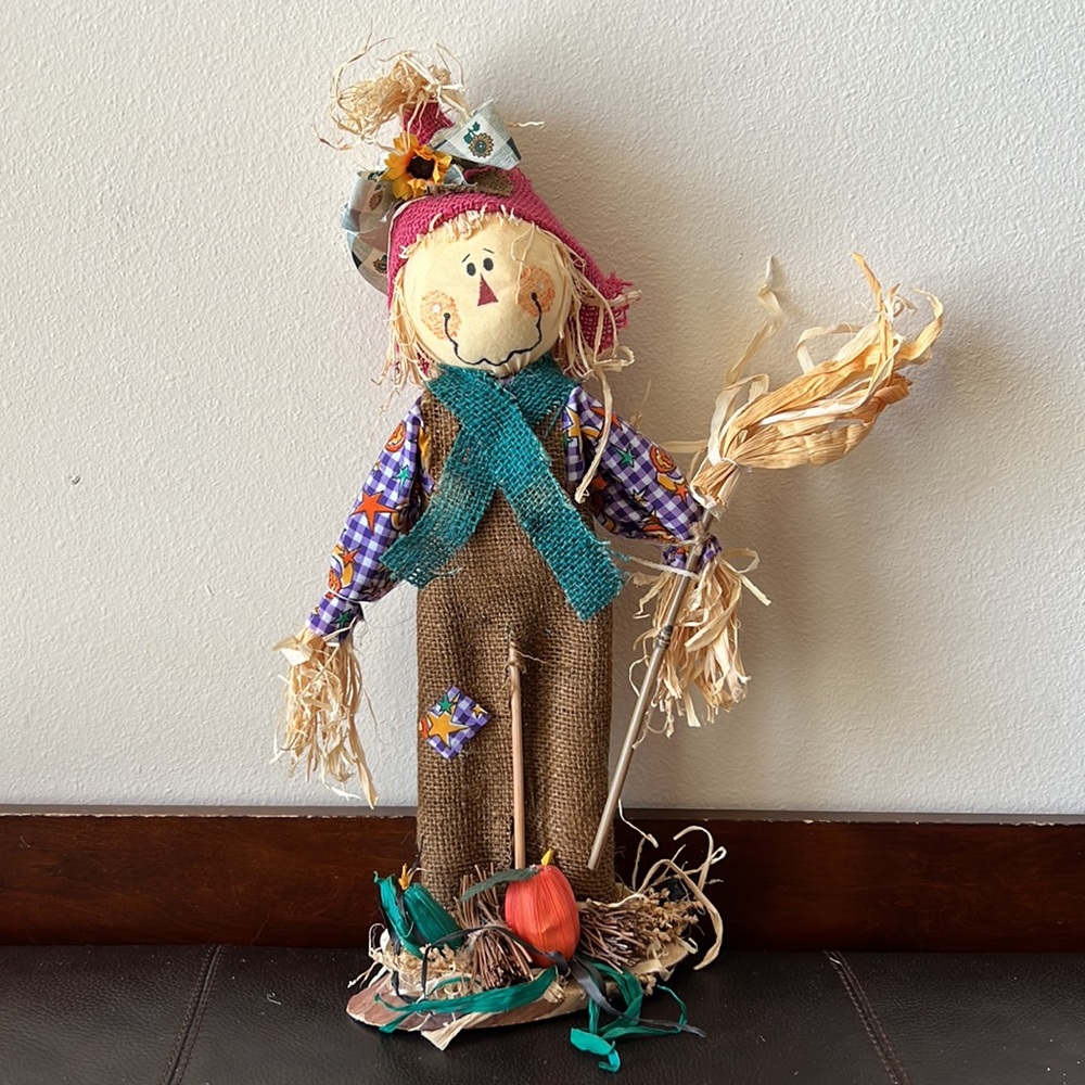 Vtg Halloween Scarecrow w/Sunflower Hat on Standing Wooden Base
